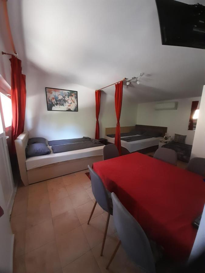 バラトンレッレLelle Lelke Apartmanhazアパートメント エクステリア 写真
