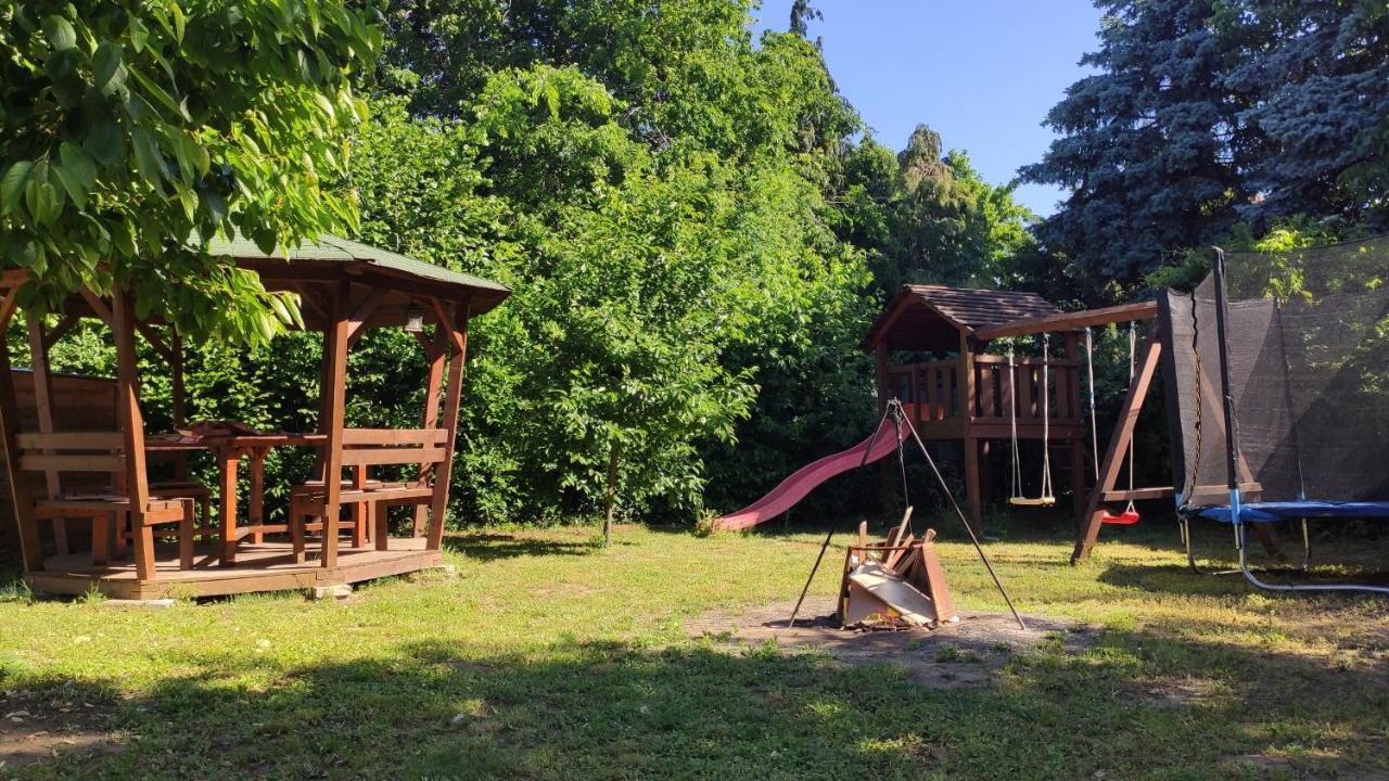 バラトンレッレLelle Lelke Apartmanhazアパートメント エクステリア 写真